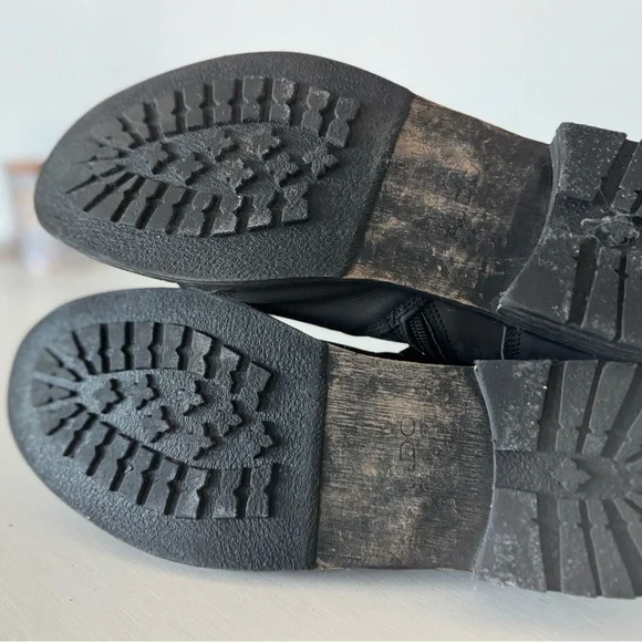 ALDO -Men's Black Leather Ankle Boots - Picture 6 of 6